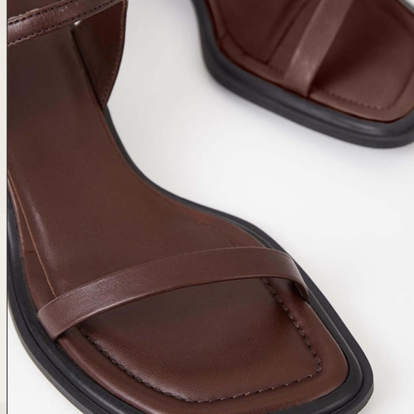 EUC Ines Vagabond Shoemakers 40  US10 Brown Chunk heels 2 Strap leather Sandal - Picture 11 of 11
